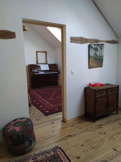 Superbe Appartement Dans Charmant Corps De Ferme Acheres-la-Foret Zewnętrze zdjęcie