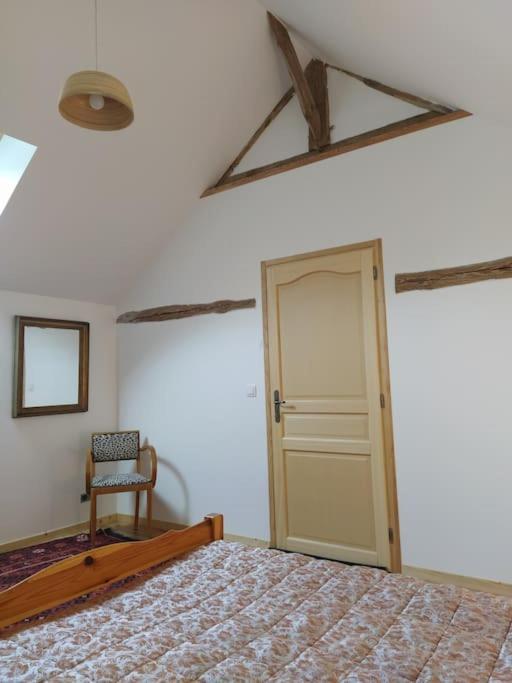 Superbe Appartement Dans Charmant Corps De Ferme Acheres-la-Foret Zewnętrze zdjęcie
