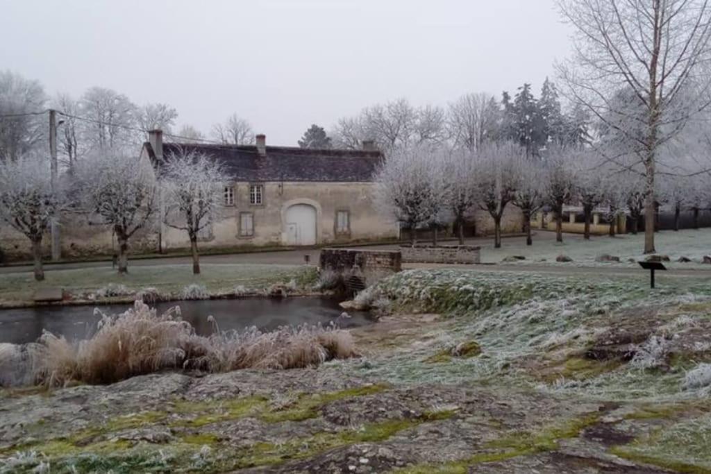 Superbe Appartement Dans Charmant Corps De Ferme Acheres-la-Foret Zewnętrze zdjęcie